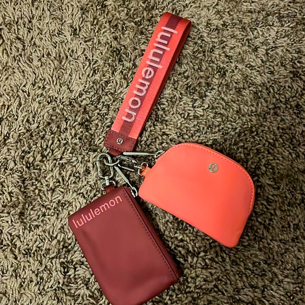 Lululemon Dual pouch wristlet